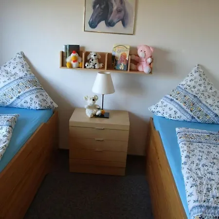 Im Ostseebad Schoenhagen Apartment *